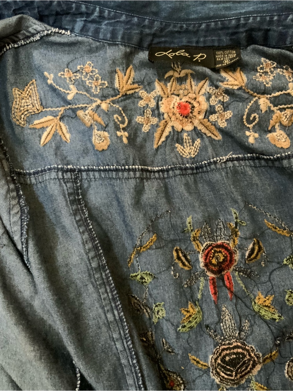 Embroidered Denim Shirt with Floral Back size M - Picture 3 of 3